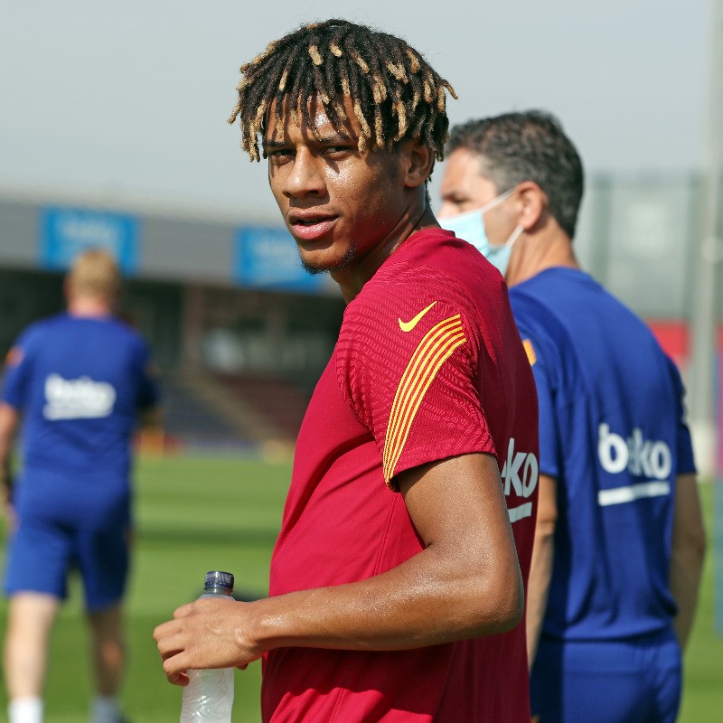 巴塞罗那内部会议纪要流出：清晨手感冰凉，葡超使命明确，球探报告显示潜力的简单介绍