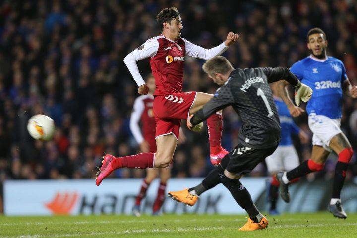 包含窗口期突围战来临，洛杉矶快船围绕葡超状态回暖，态度坚定，细节决定成败的词条